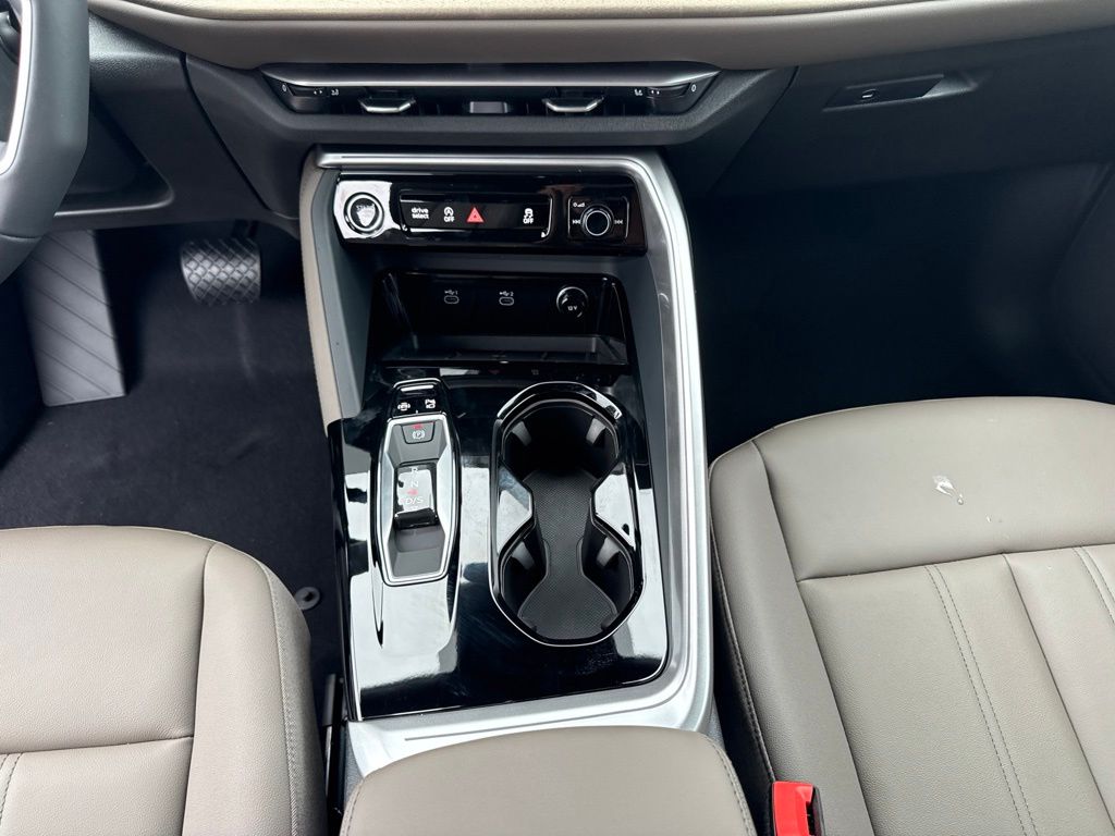 Thumbnail: 2026 Audi Q5 - 27