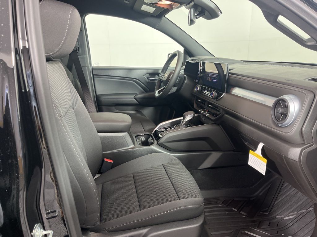 Thumbnail: 2026 Chevrolet Colorado - 8