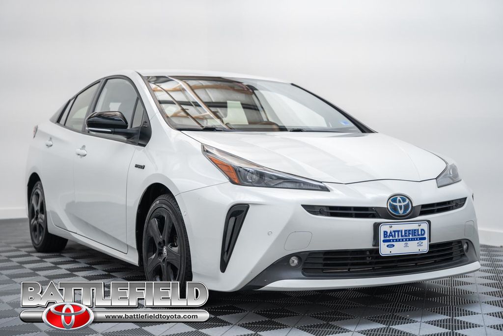 2021 Toyota Prius XLE FWD