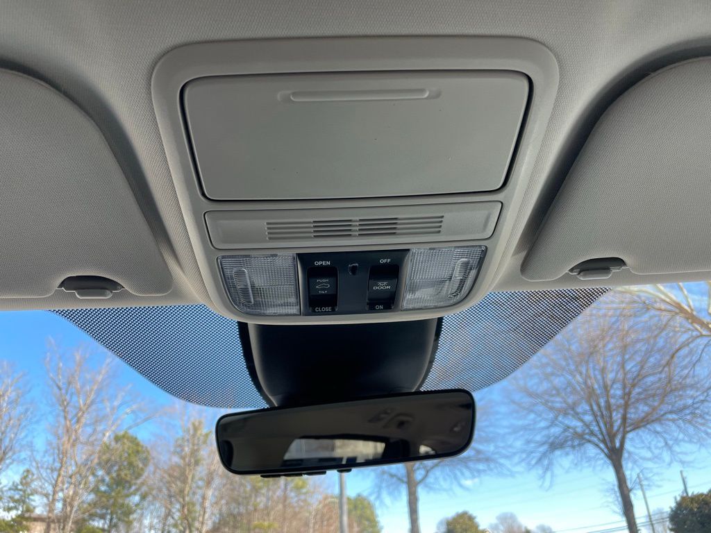 Thumbnail: 2026 Honda Odyssey - 16