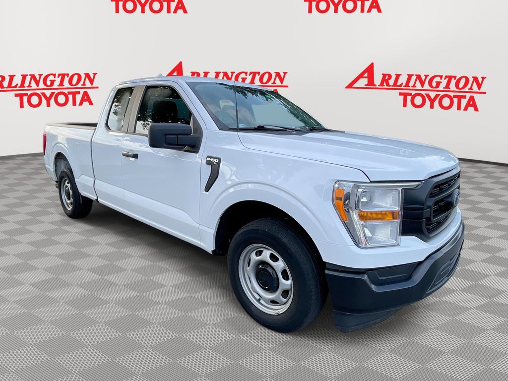 2022 Ford F-150 XL's photo