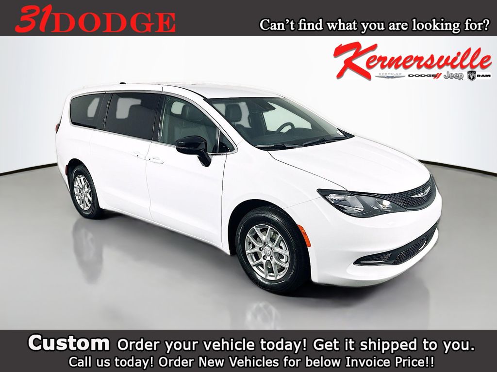 Bright White Clearcoat 2026 Chrysler Voyager Minivan Front-Wheel Drive Automatic