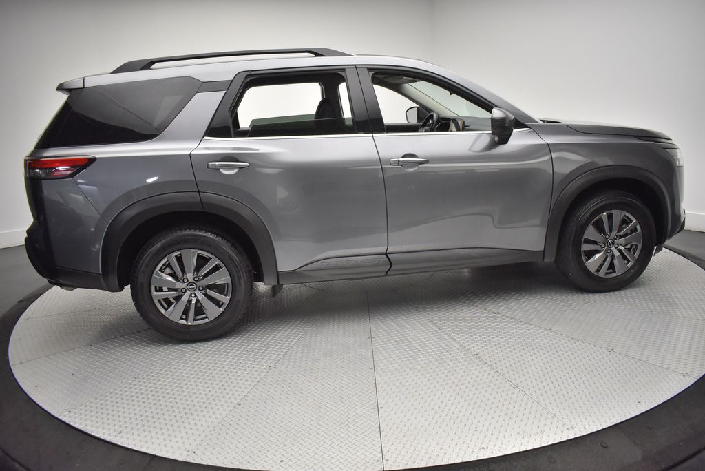 Thumbnail: 2025 Nissan Pathfinder - 4