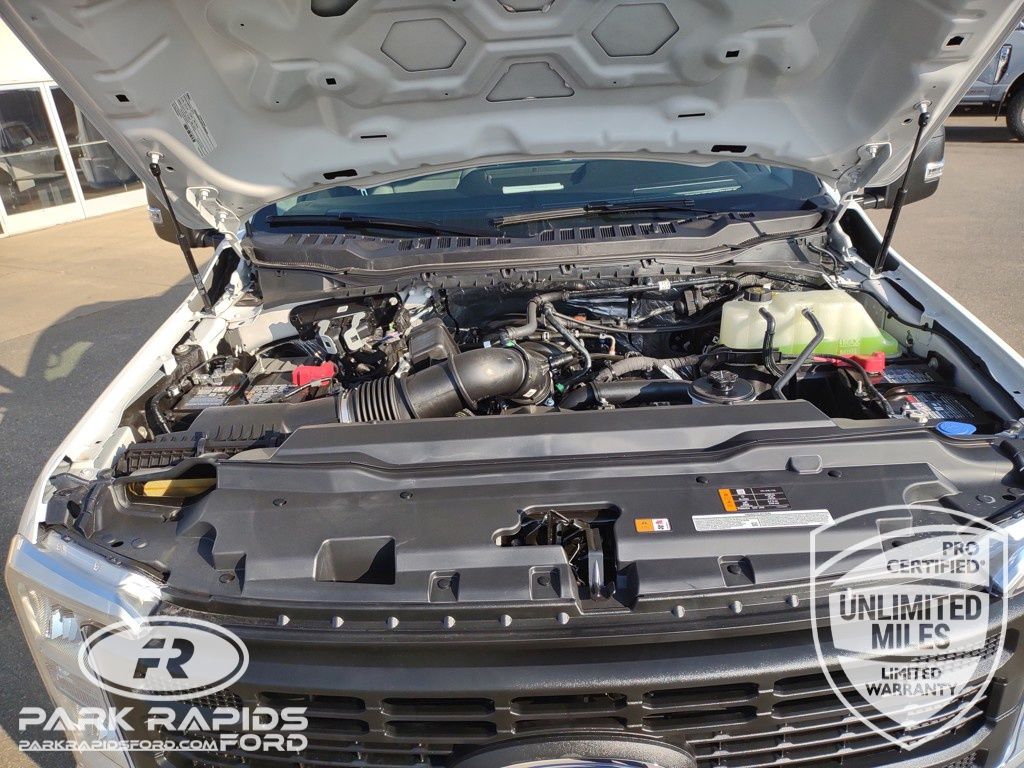 2025 Ford F-250SD XLT photo