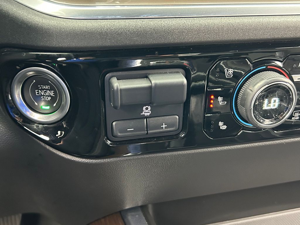 Used 2022 Black Chevrolet High Country image 34