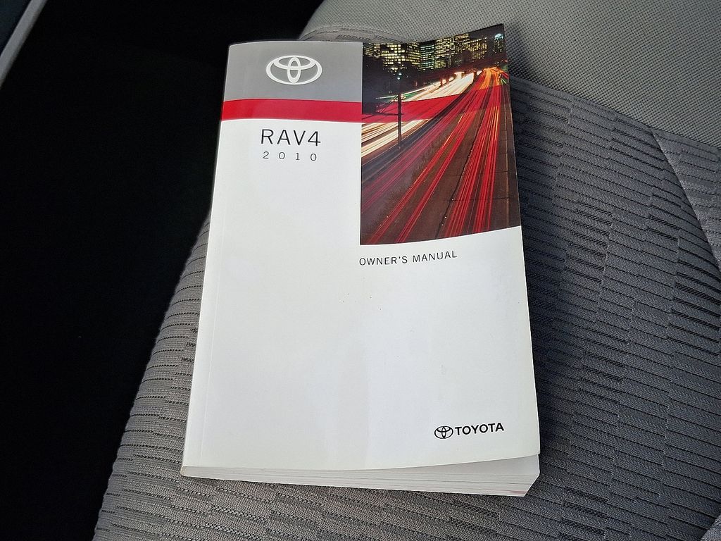2010 Toyota RAV4 Base 24