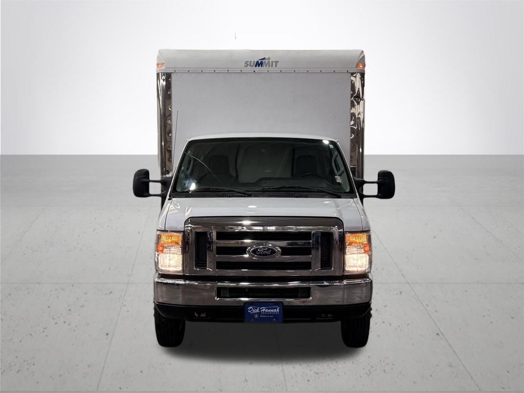 2016 Ford E-450SD Base