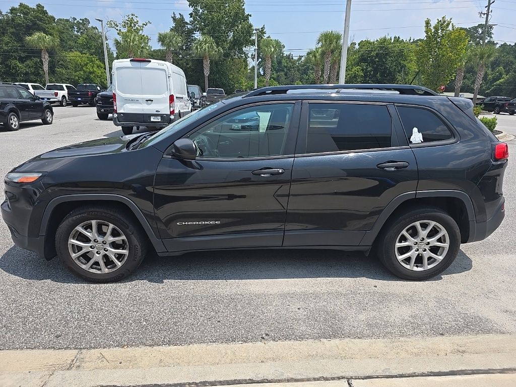 2016 Jeep Cherokee Sport