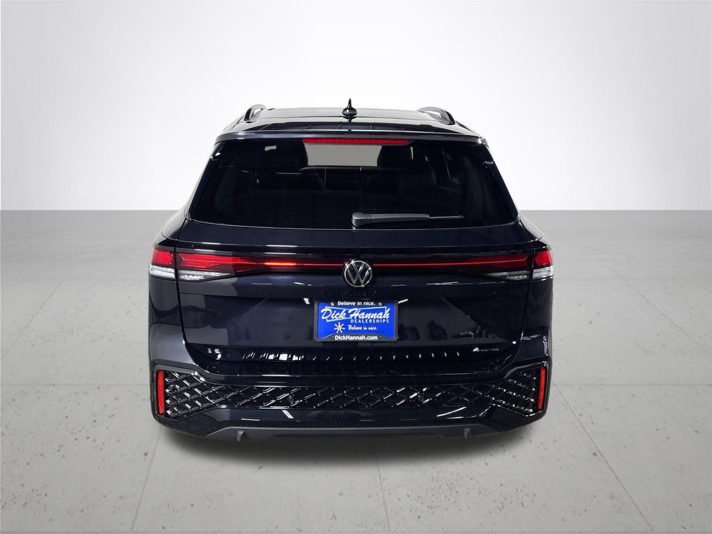 2026 Volkswagen Tiguan 2.0T SE R-Line Black