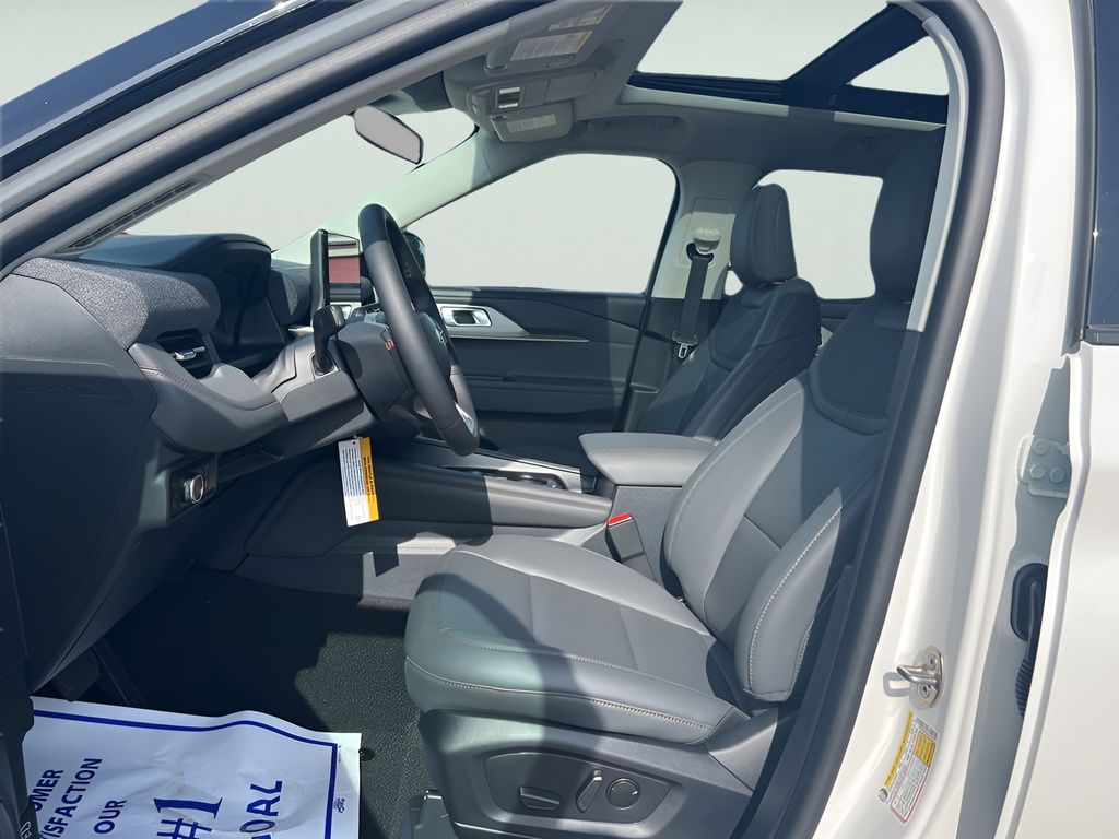 2025 Ford Explorer