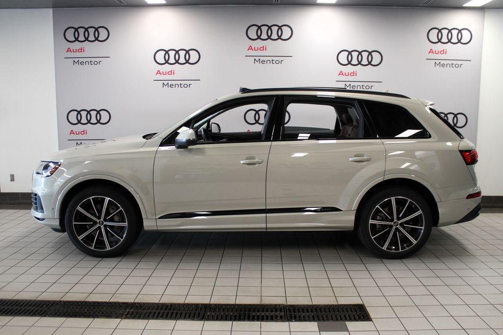 Thumbnail: 2023 Audi Q7 - 3