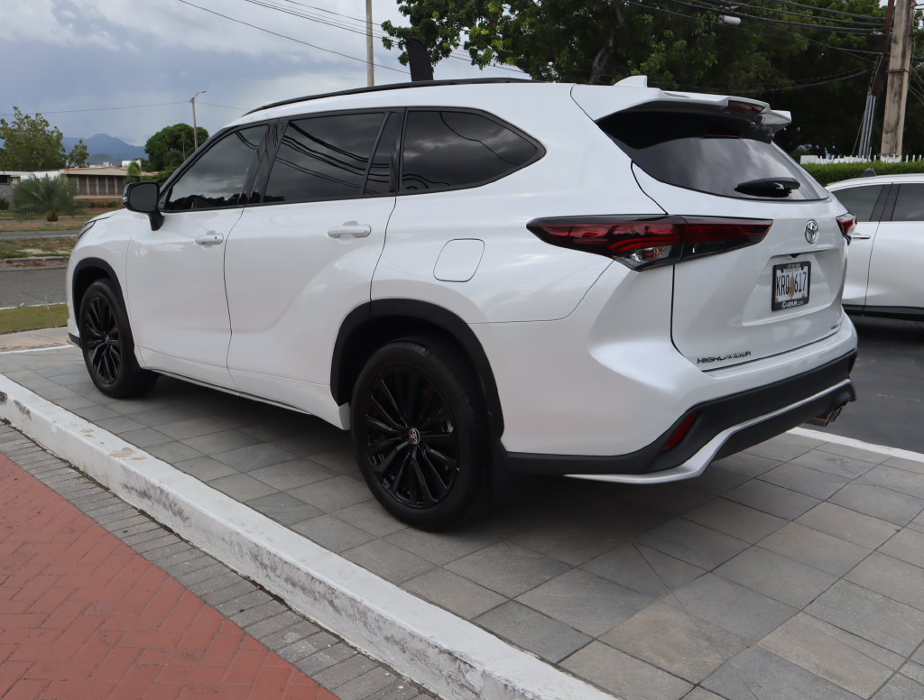 Thumbnail: 2025 Toyota Highlander - 7