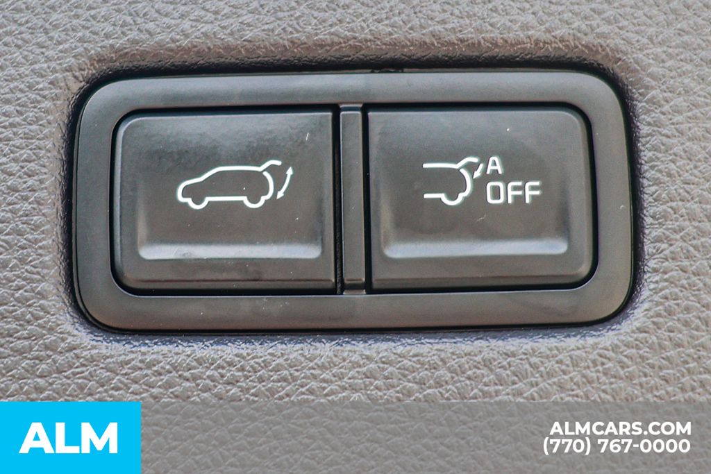 Used 2025 Black Kia SX image 27