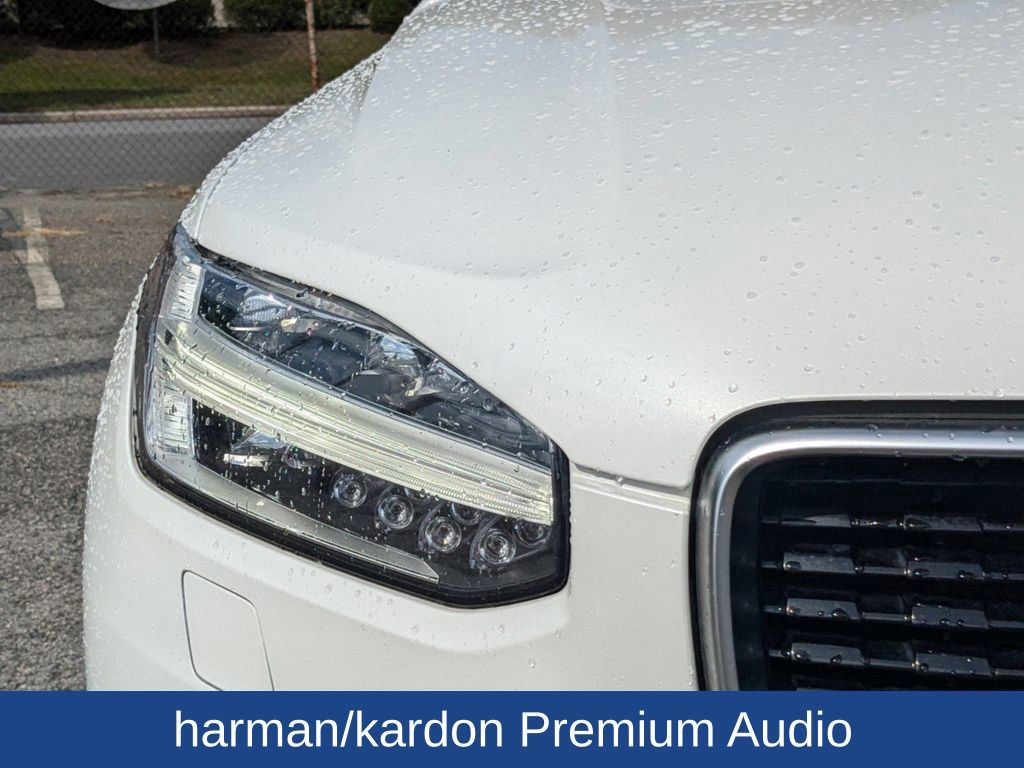 2019 Volvo XC90 T6 R-Design