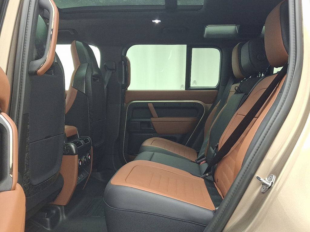 Thumbnail: 2026 Land Rover Defender - 6