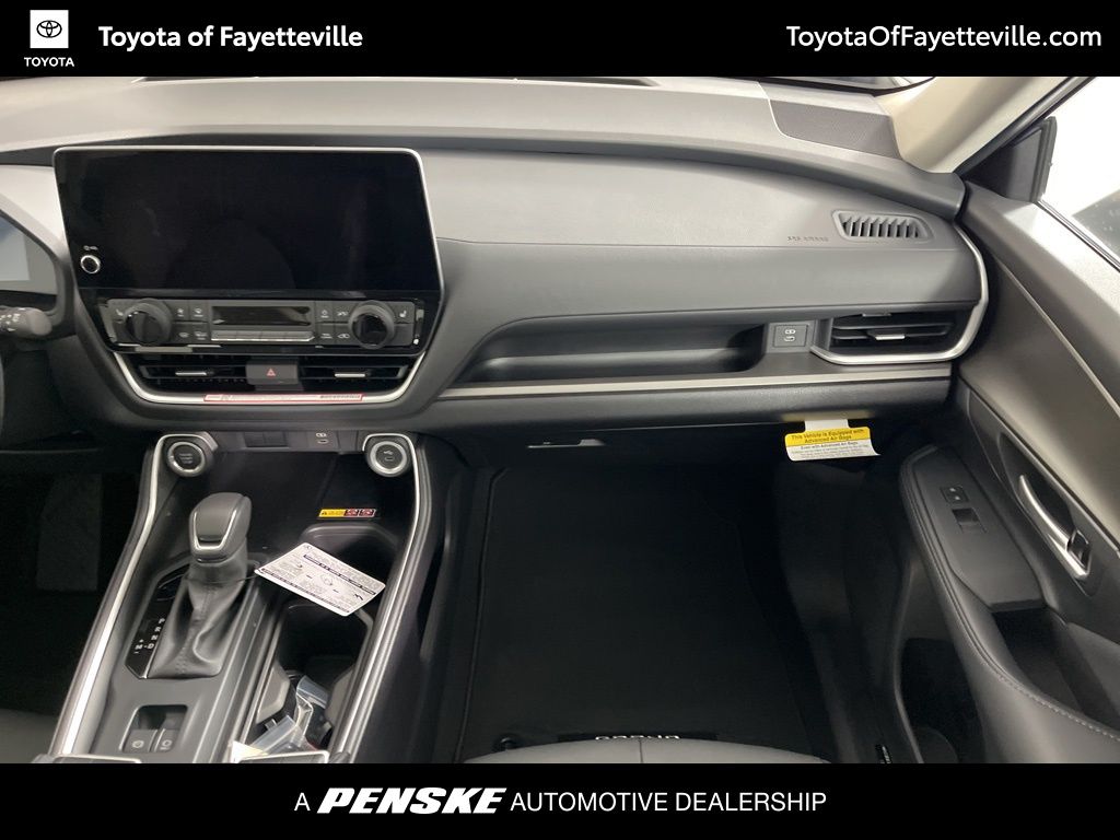 Thumbnail: 2026 Toyota Grand Highlander - 16