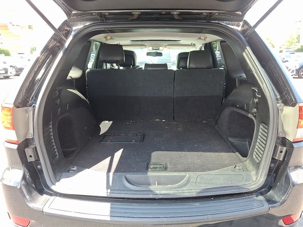 Thumbnail: 2013 Jeep Grand Cherokee - 27
