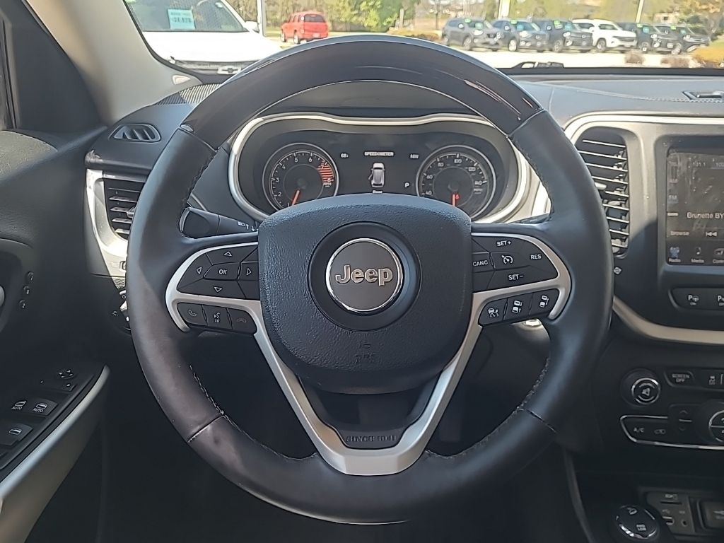 used 2016 Jeep Cherokee car, priced at $12,952