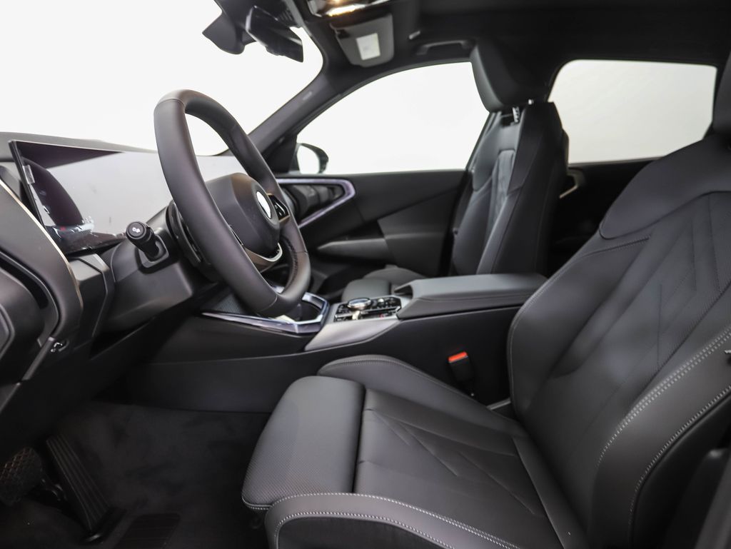 Thumbnail: 2025 BMW X3 - 12