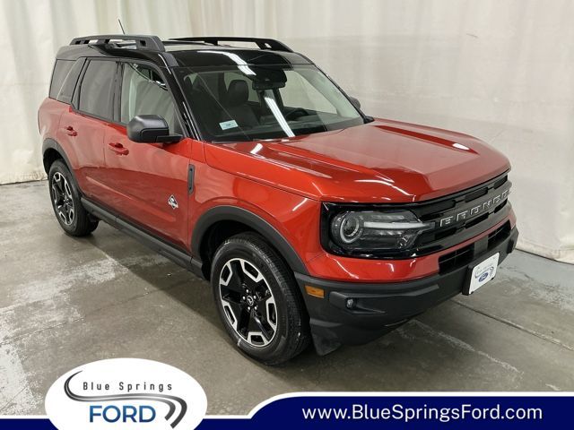 Hot Pepper Red Metallic Tinted Clearcoat 2024 Ford Bronco Sport SUV / Crossover All-Wheel Drive 8-Speed Automatic