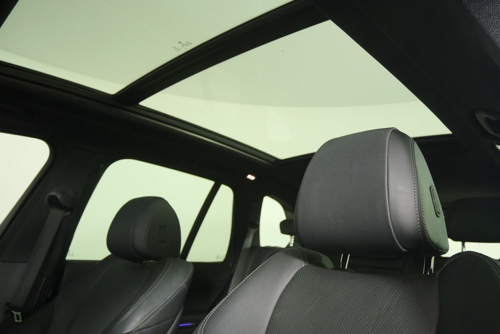 Thumbnail: 2021 BMW X5 - 10