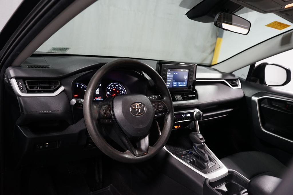 Thumbnail: 2021 Toyota RAV4 - 11