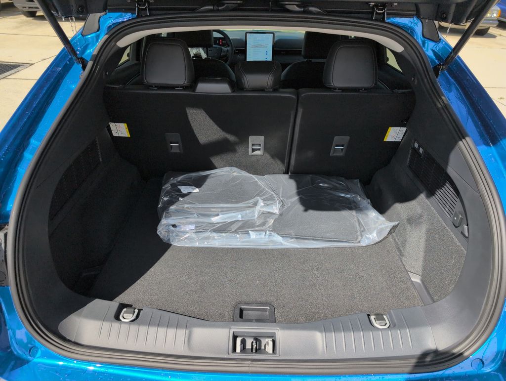 New 2026 Blue Ford Select image 27