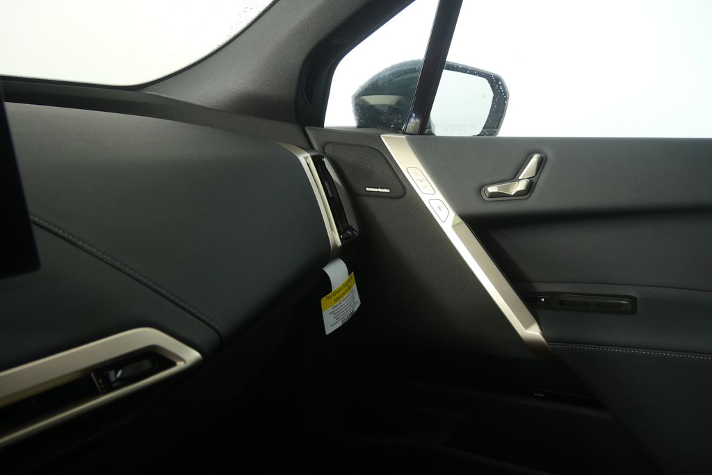 Thumbnail: 2026 BMW iX - 25