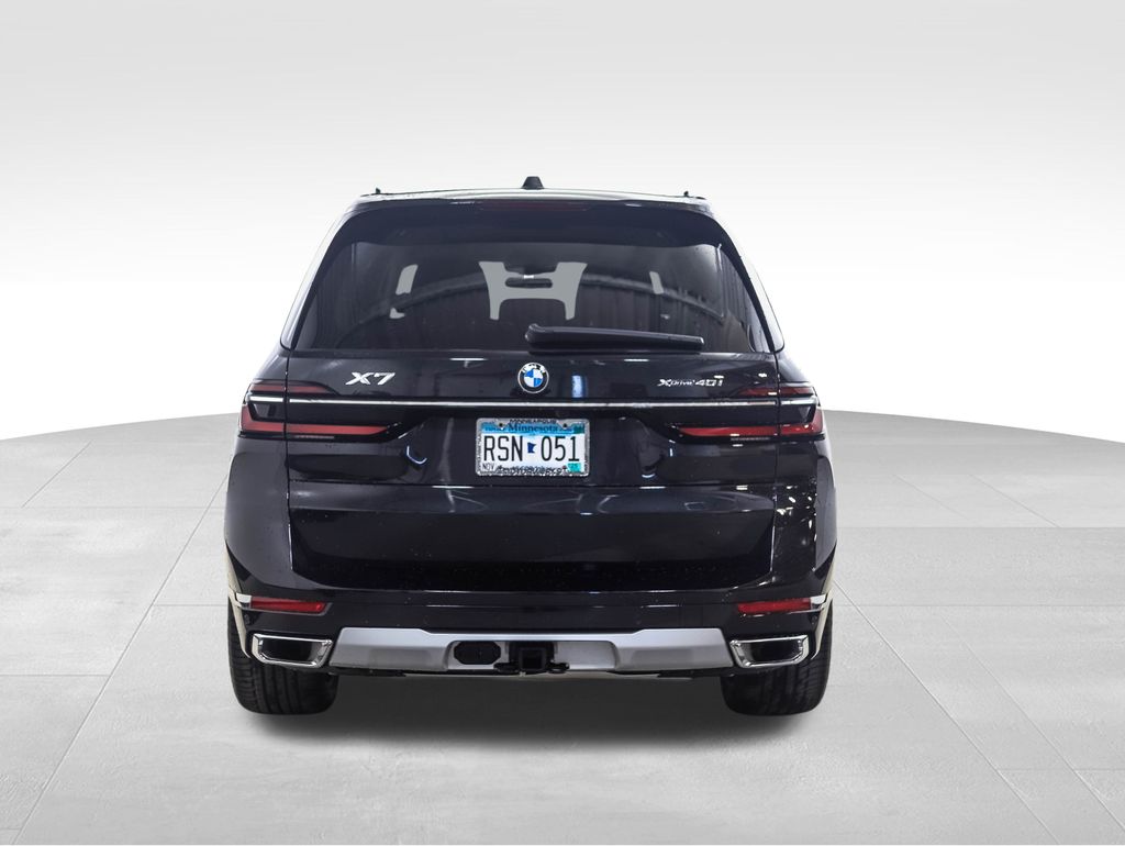 Thumbnail: 2025 BMW X7 - 4