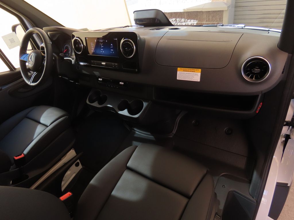 Thumbnail: 2026 Mercedes-Benz Sprinter - 17