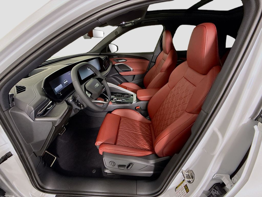 Thumbnail: 2026 Audi SQ5 - 19