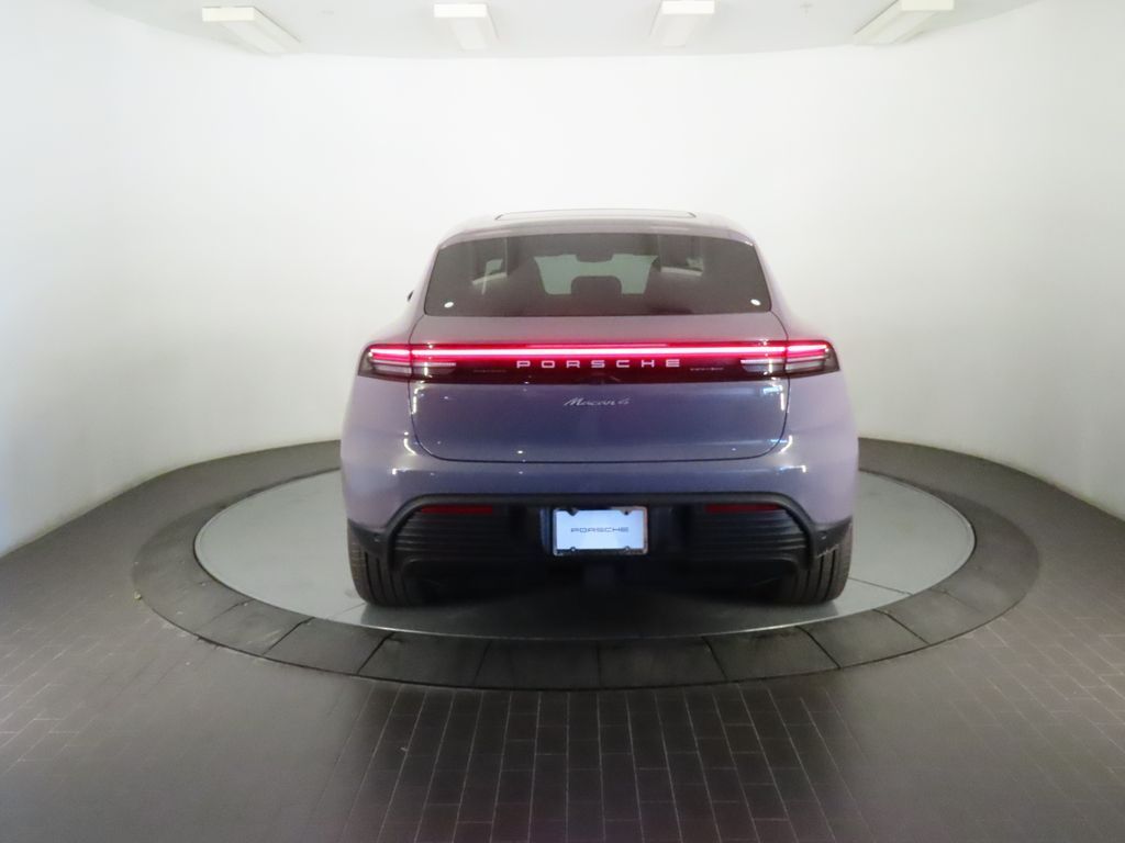 Thumbnail: 2026 Porsche Macan - 6