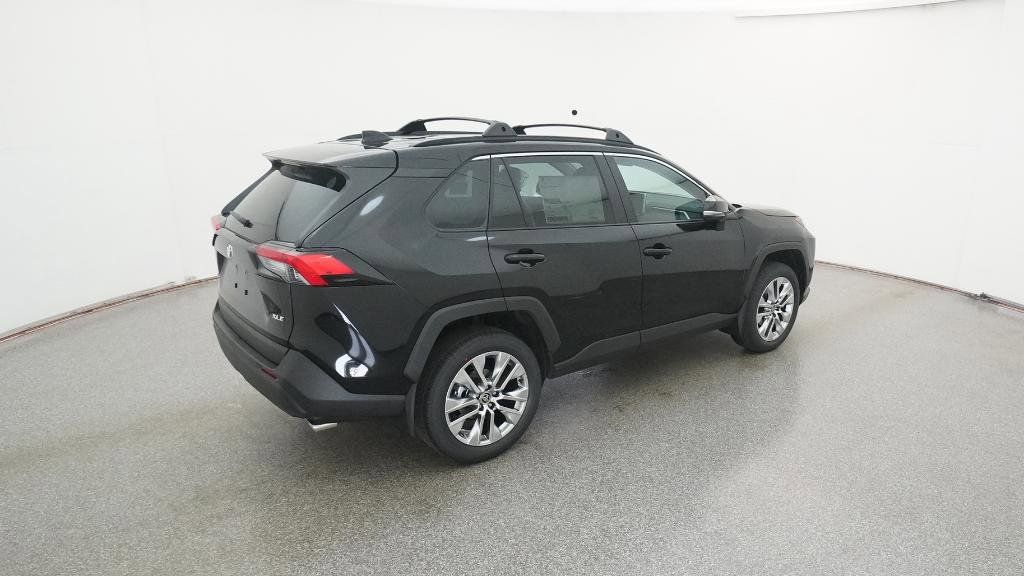 Thumbnail: 2025 Toyota RAV4 - 32