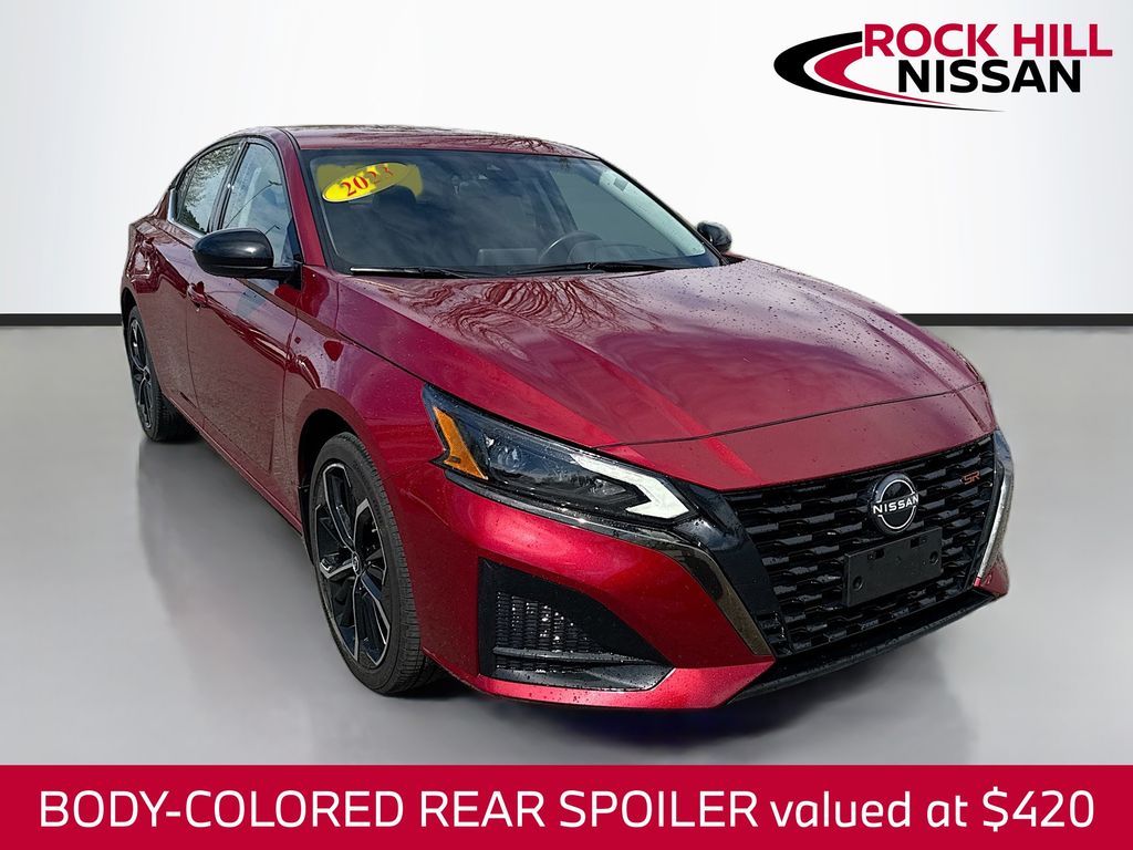 Red (Scarlet Ember Tintcoat) 2023 Nissan Altima 2.5 SR AWD Sedan All-Wheel Drive Continuously Variable Transmission
