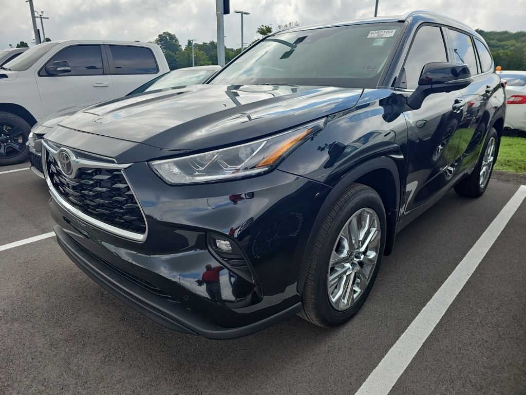  2026 Toyota Highlander Limited AWD   