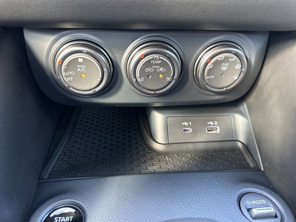2024 Everest White Pearl Tricoat/Super Black Nissan Z Performance RWD Coupe