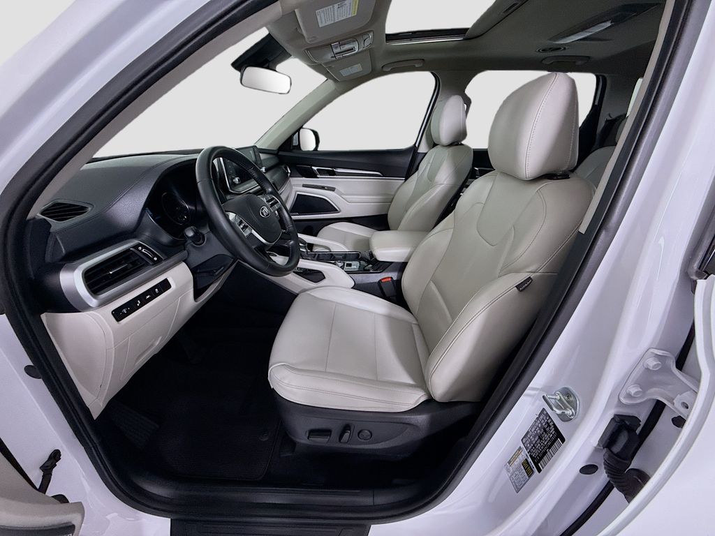 Thumbnail: 2021 Kia Telluride - 19