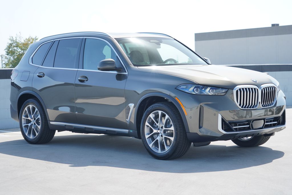 Thumbnail: 2026 BMW X5 - 3