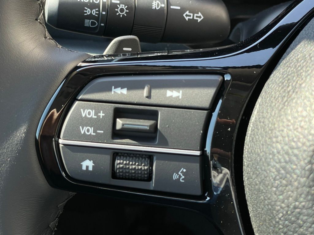 2025 Honda Pilot Touring 14