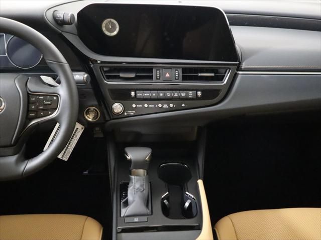 Thumbnail: 2025 Lexus ES - 15