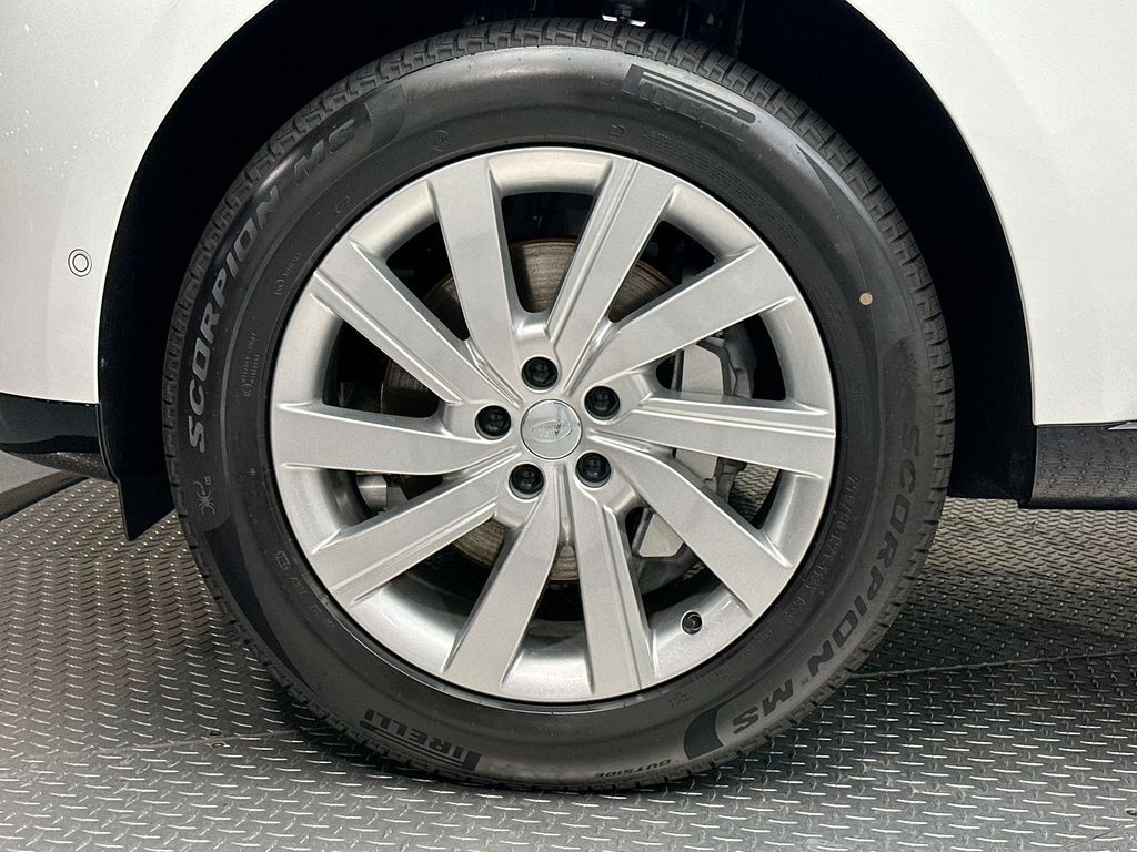 Thumbnail: 2025 Land Rover Range Rover - 2