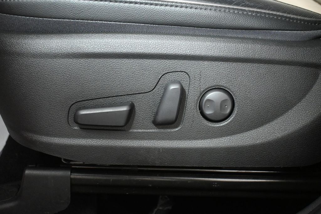 Thumbnail: 2022 Hyundai Santa Fe - 31