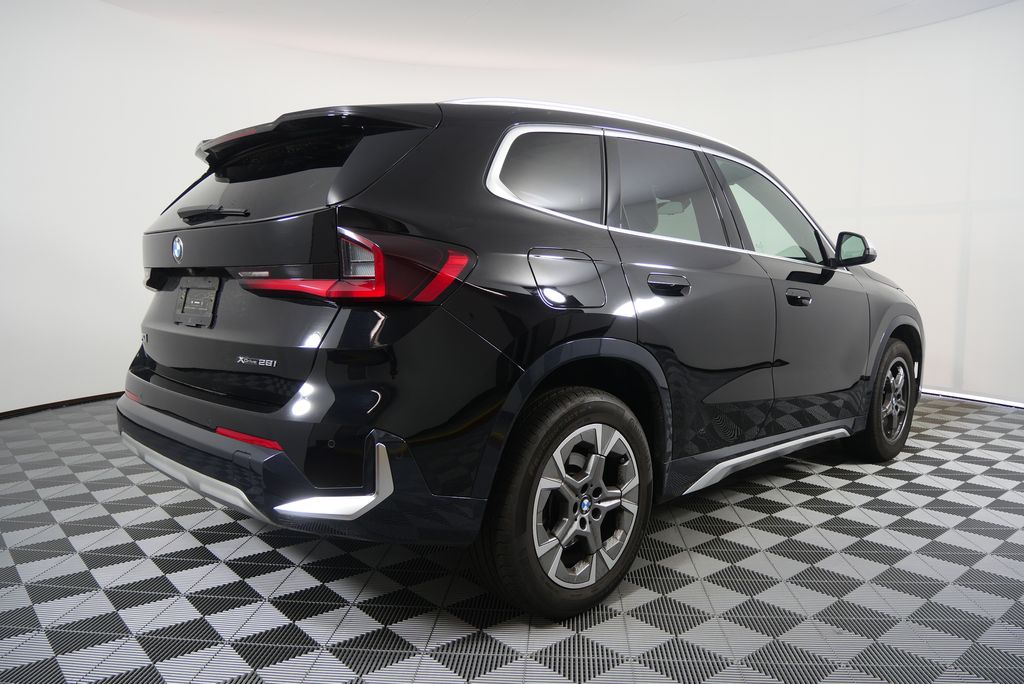 2023 BMW X1 xDrive28i 3