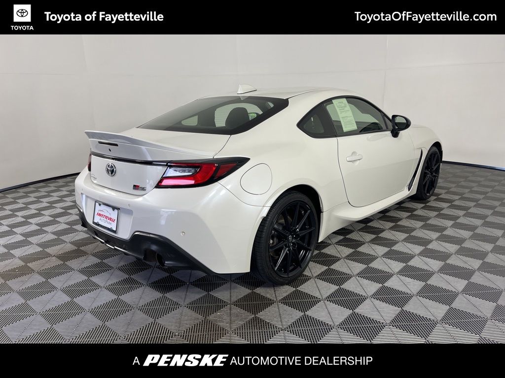 Thumbnail: 2022 Toyota GR86 - 14
