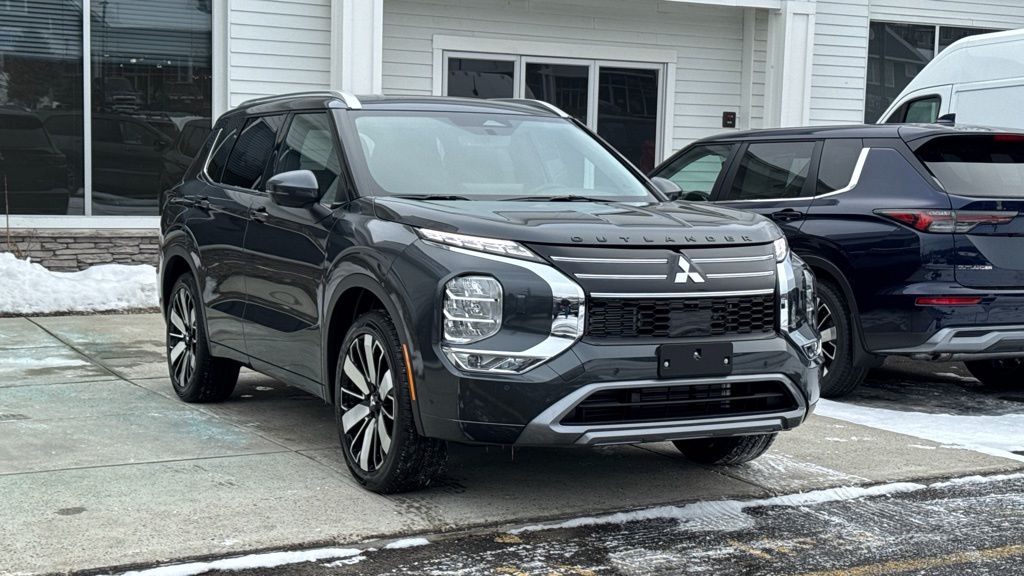 2026 Mitsubishi Outlander SEL FWD