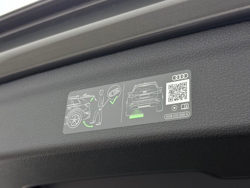 Thumbnail: 2025 Audi Q3 - 28