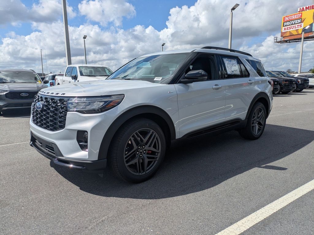 2026 Ford Explorer ST-Line