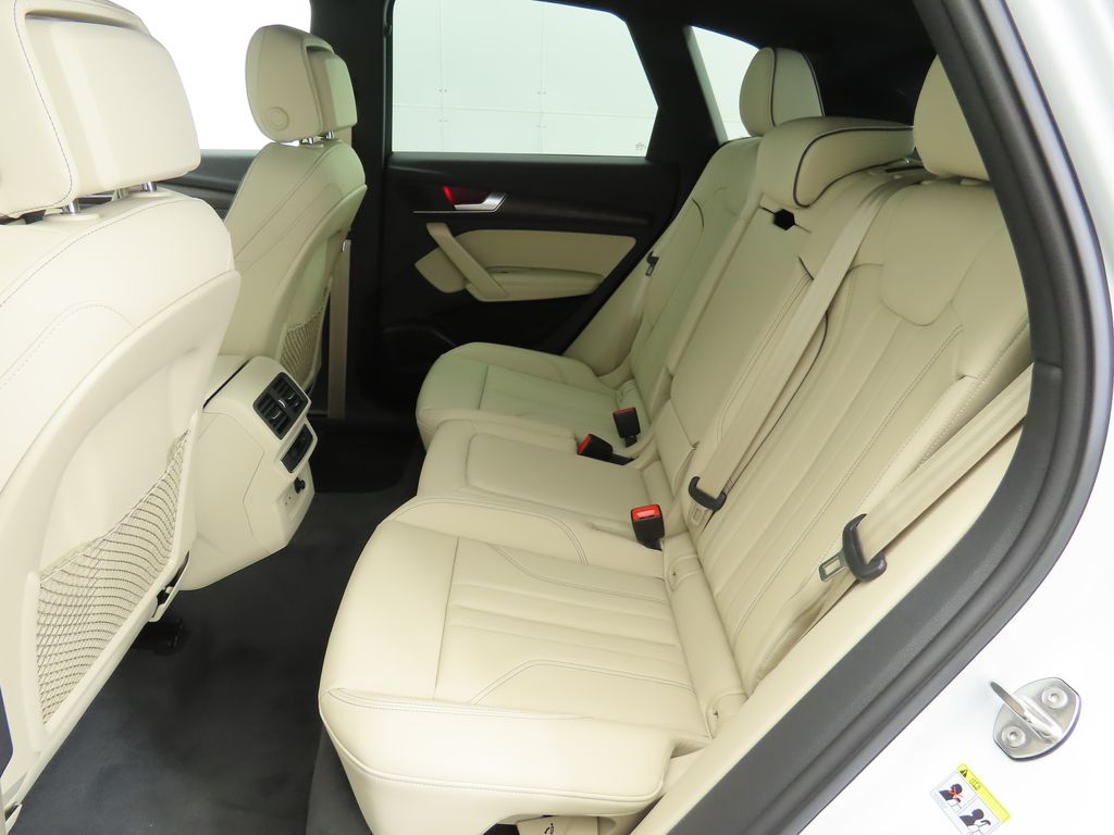 2025 Audi Q5  21