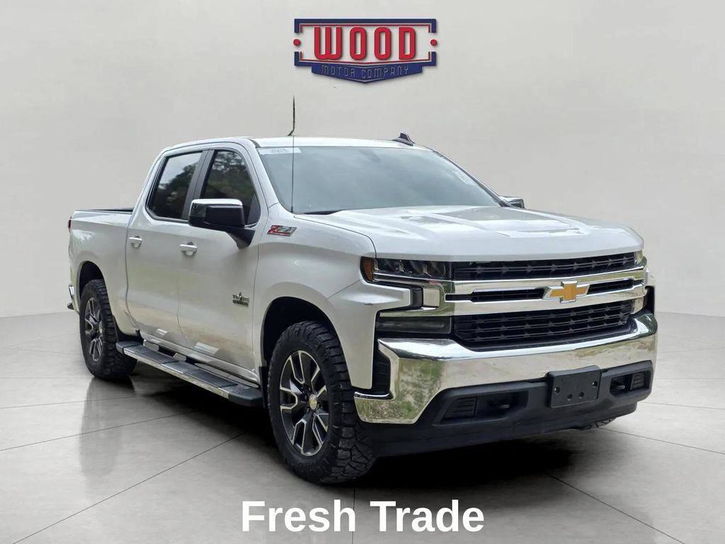 White (Iridescent Pearl Tricoat) 2021 Chevrolet Silverado 1500 Pickup Truck Four-Wheel Drive 8-Speed Automatic