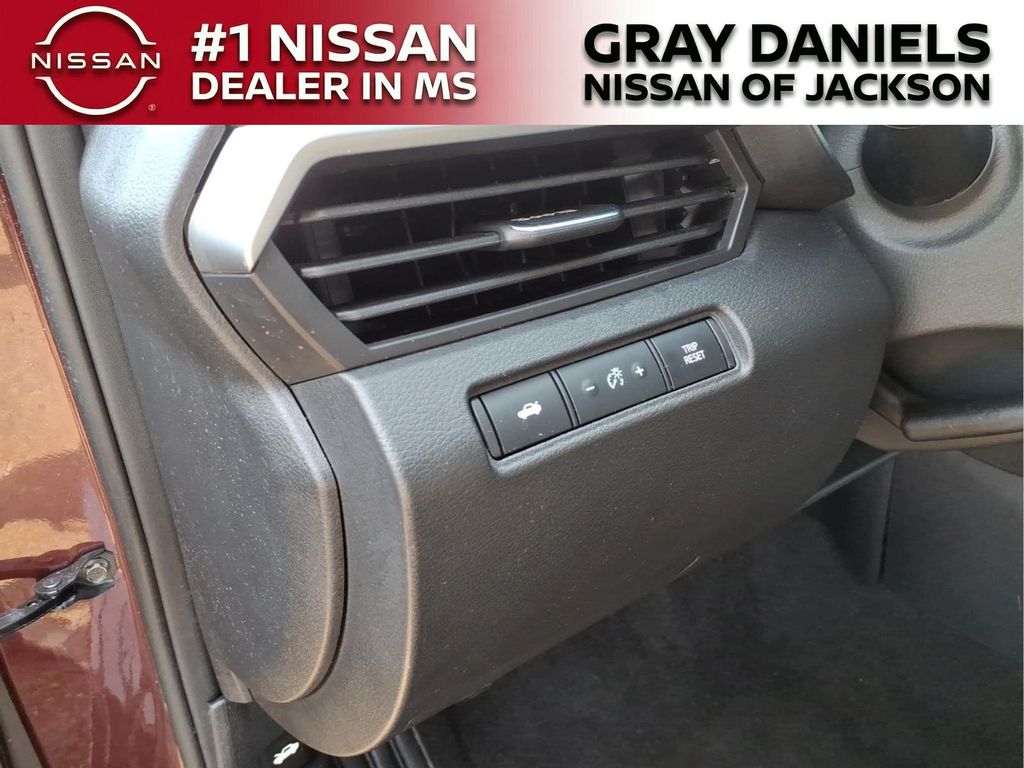 Used 2025 Nissan Altima Sedan